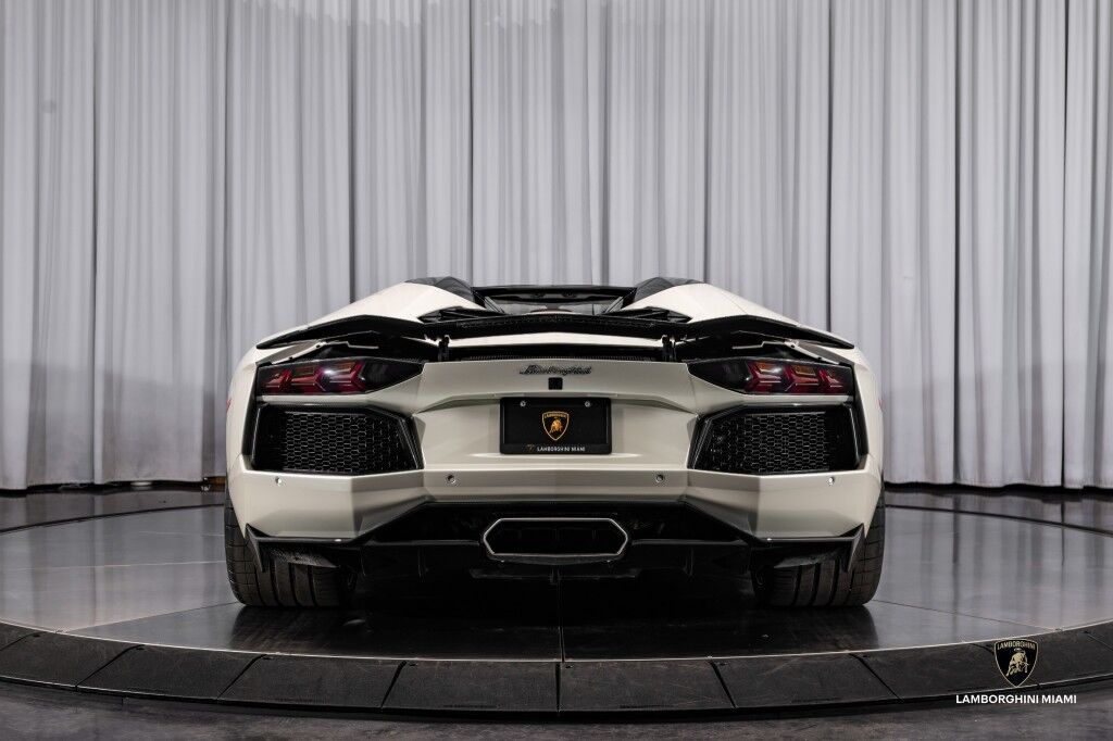 2016 Lamborghini Aventador LP700-4 Roadster North Miami Beach FL
