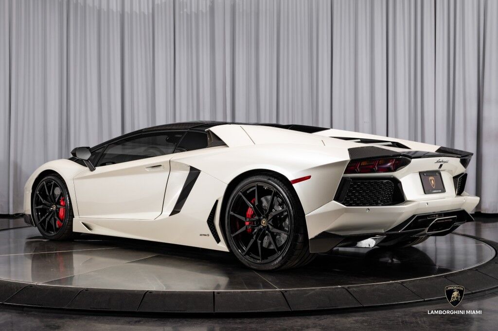 2016 Lamborghini Aventador LP700-4 Roadster North Miami Beach FL