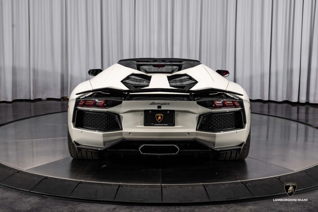 2016 Lamborghini Aventador LP700-4 Roadster North Miami Beach FL