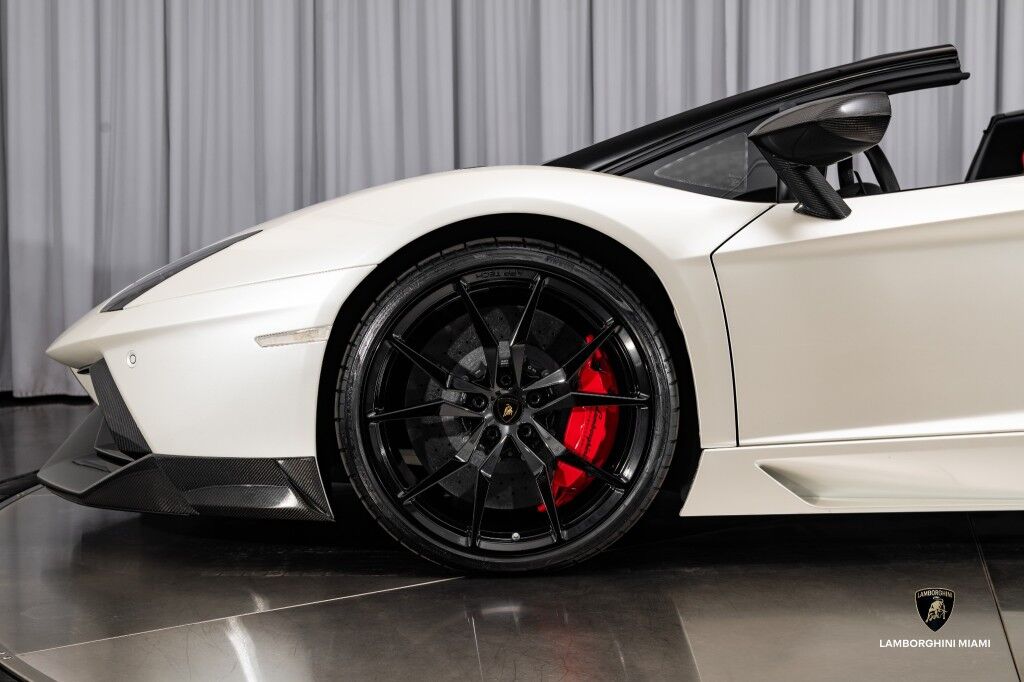 2016 Lamborghini Aventador Roadster LP700-4 North Miami Beach FL