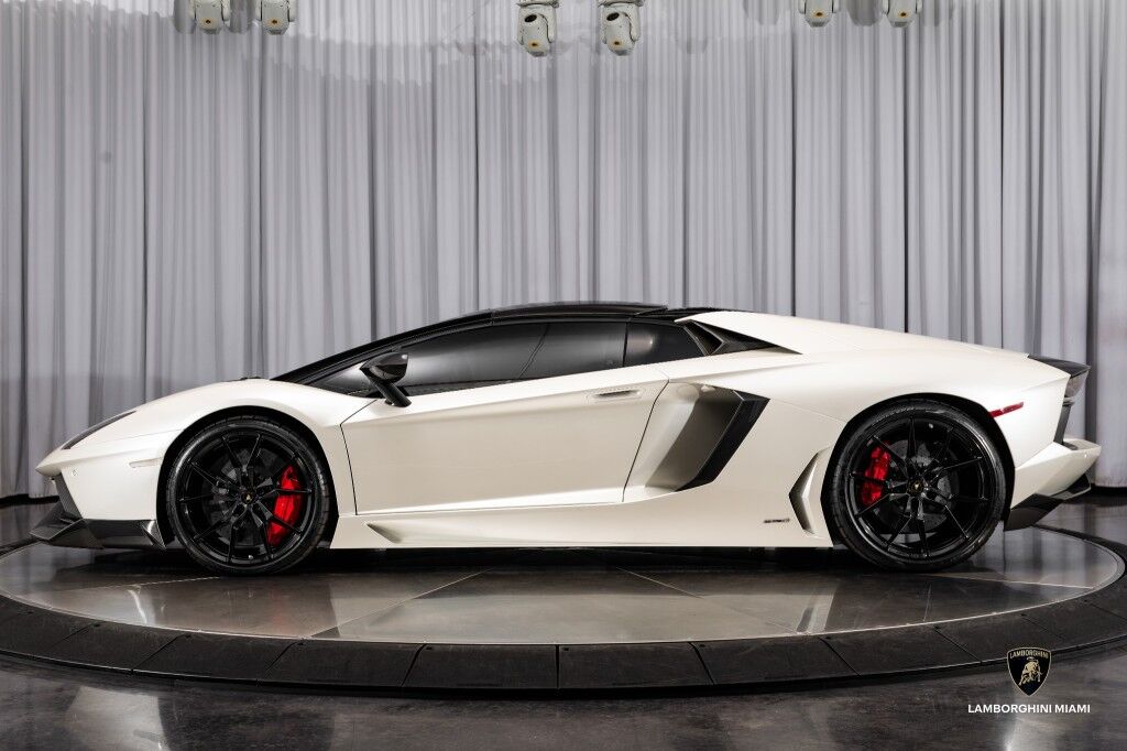 2016 Lamborghini Aventador Roadster LP700-4 North Miami Beach FL