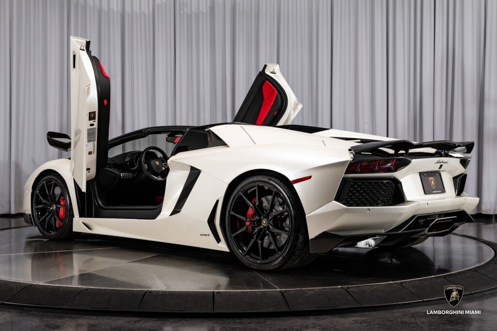 2016 Lamborghini Aventador Roadster LP700-4 North Miami Beach FL