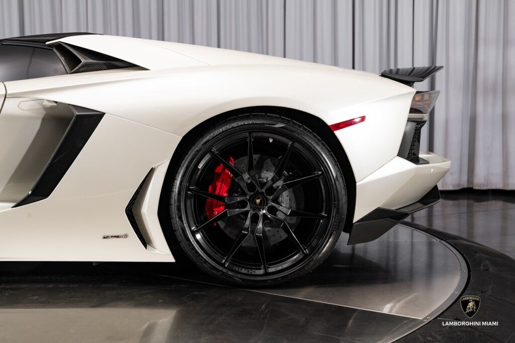 2016 Lamborghini Aventador Roadster LP700-4 North Miami Beach FL