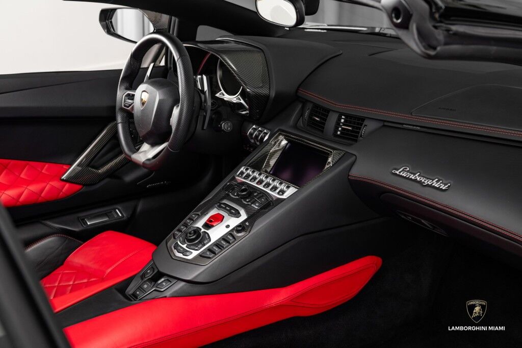 2016 Lamborghini Aventador Roadster LP700-4 North Miami Beach FL