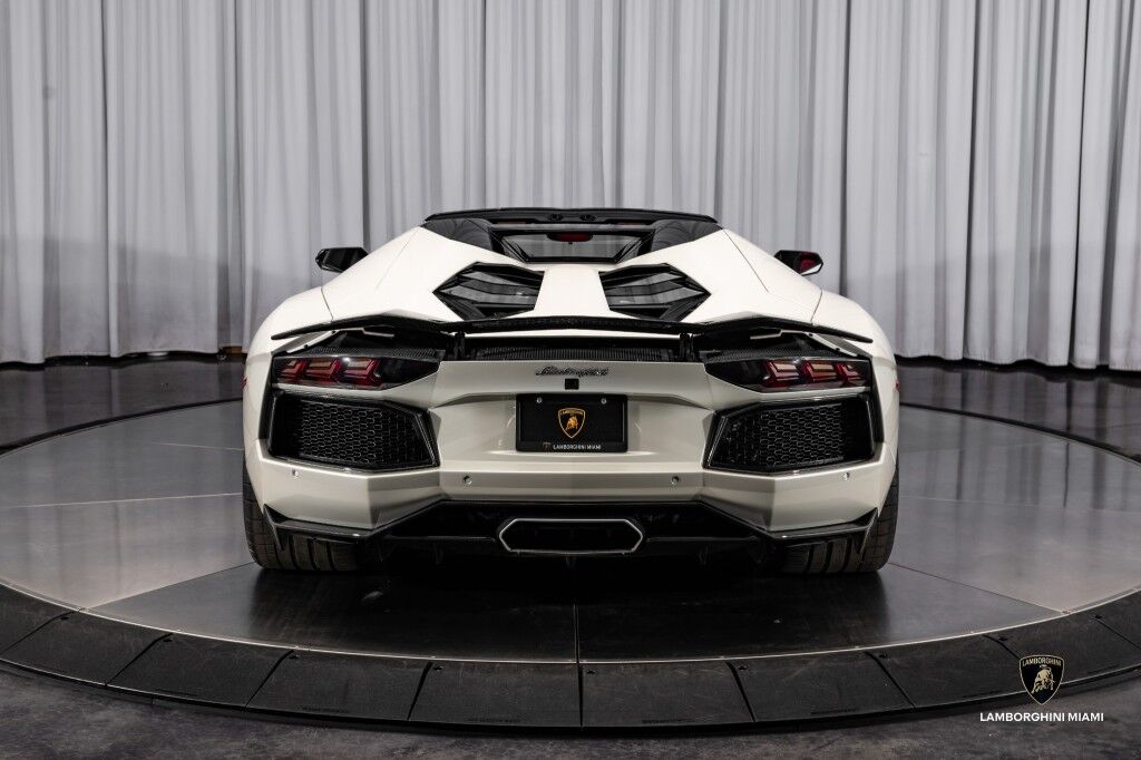 2016 Lamborghini Aventador Roadster LP700-4 North Miami Beach FL
