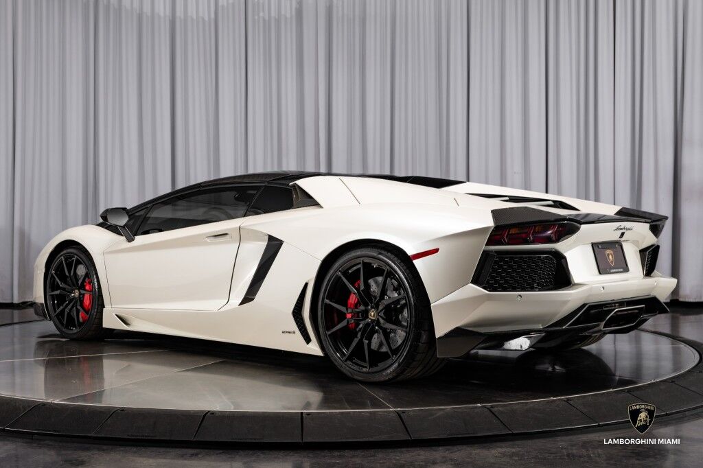 2016 Lamborghini Aventador Roadster LP700-4 North Miami Beach FL