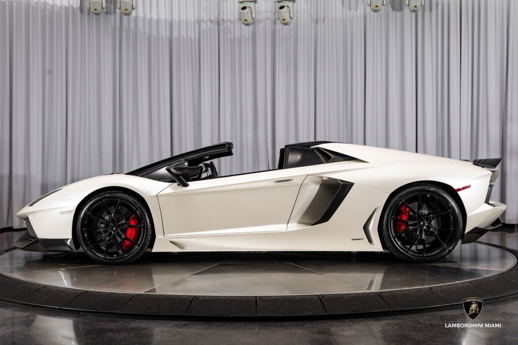 2016 Lamborghini Aventador Roadster LP700-4 North Miami Beach FL