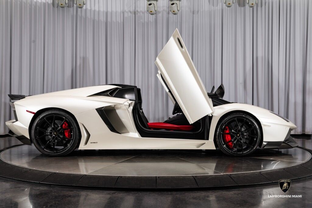 2016 Lamborghini Aventador Roadster LP700-4 North Miami Beach FL