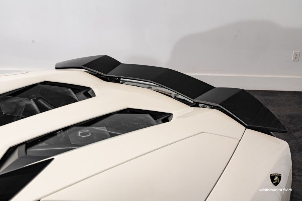 2016 Lamborghini Aventador Roadster LP700-4 North Miami Beach FL