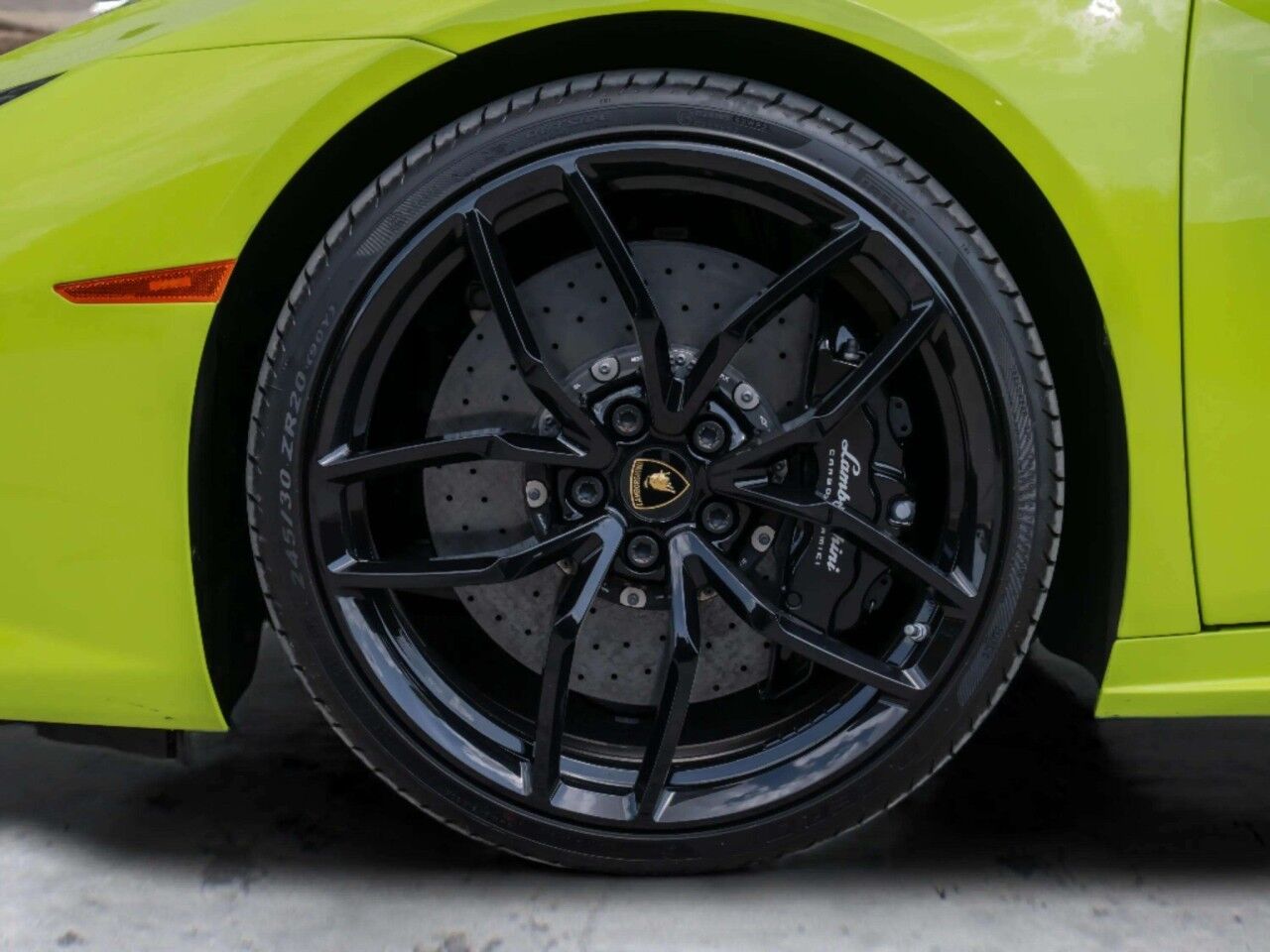 2016 Lamborghini Huracan LP 610-4 - Ad Personam Verde Singh San Antonio TX