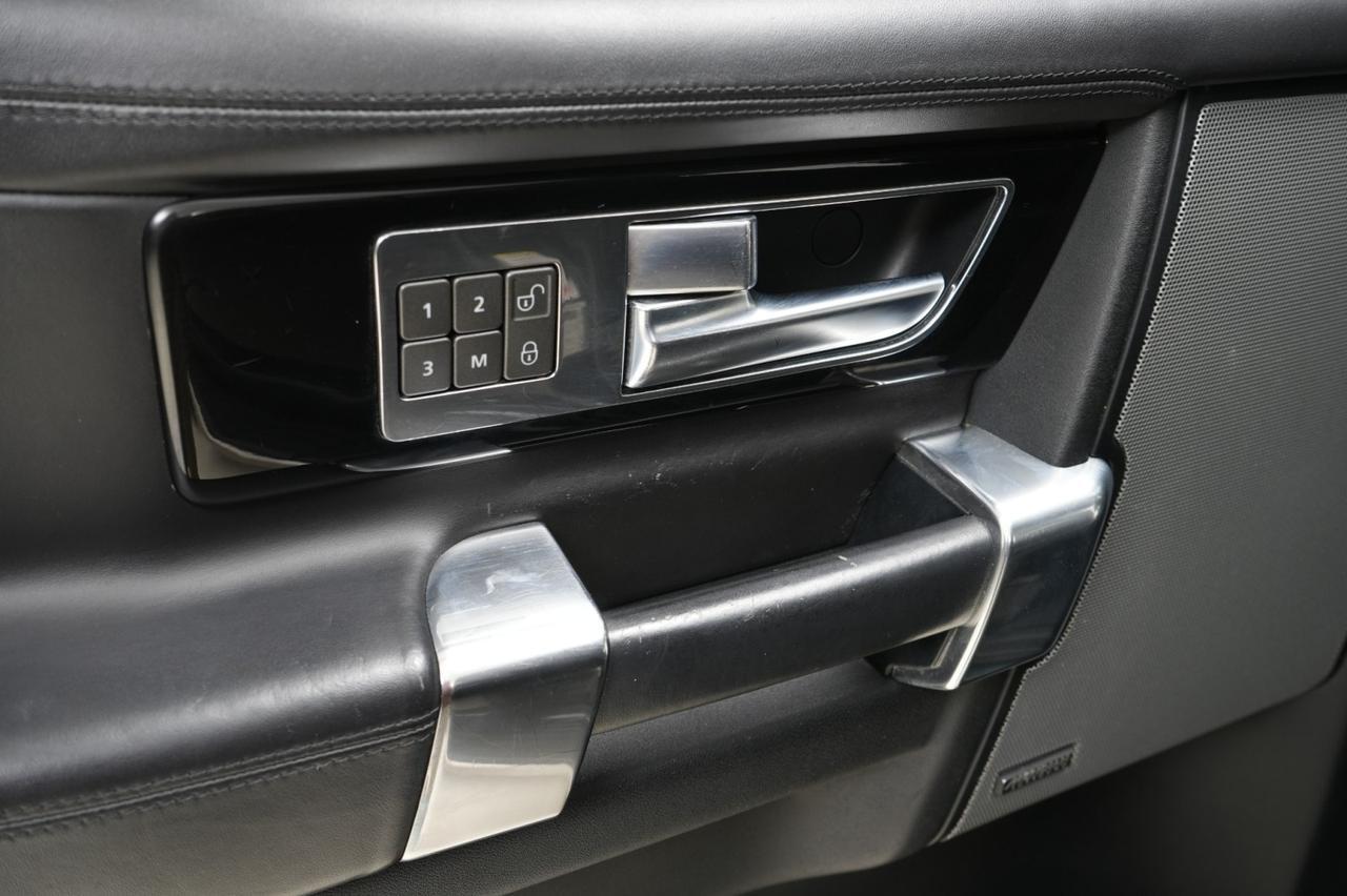 2016 Land Rover LR4 4WD HSE LUX Landmark Edition West Chester PA