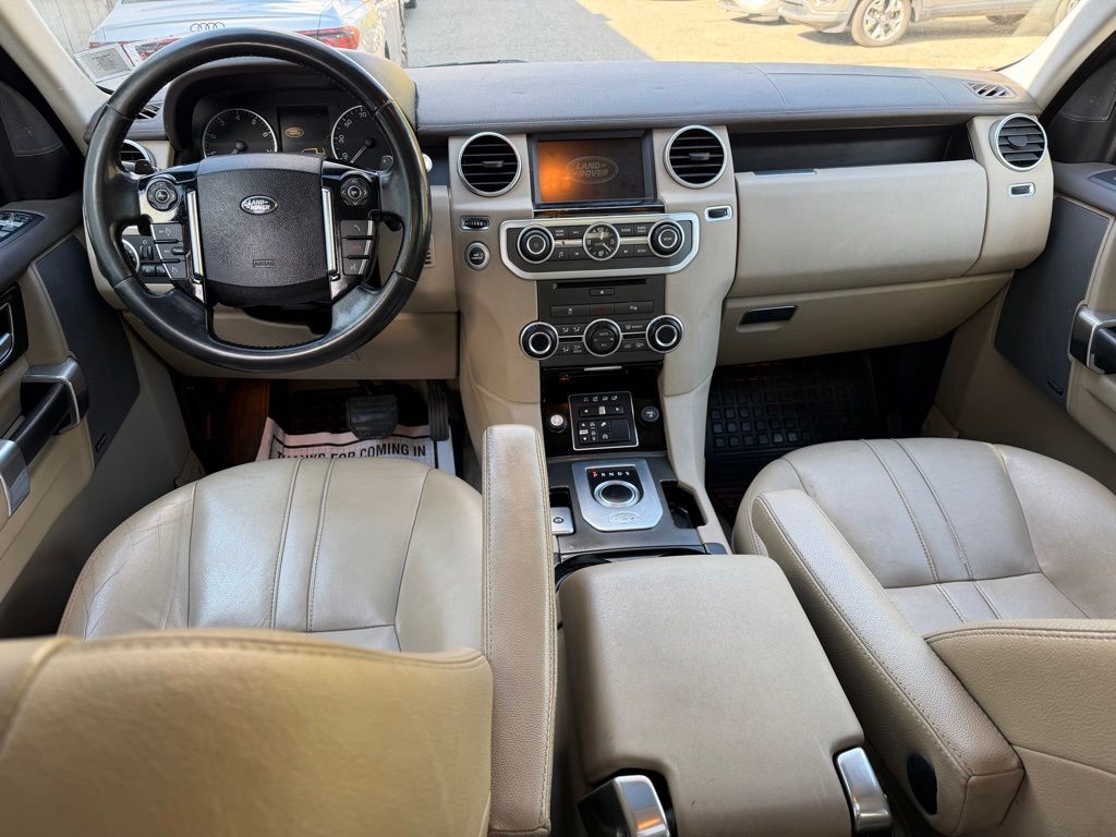 2016 Land Rover LR4 HSE Orange MA