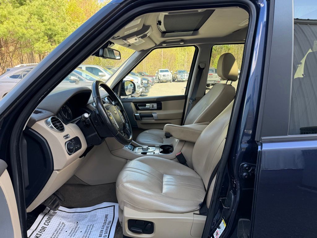 2016 Land Rover LR4 HSE Orange MA