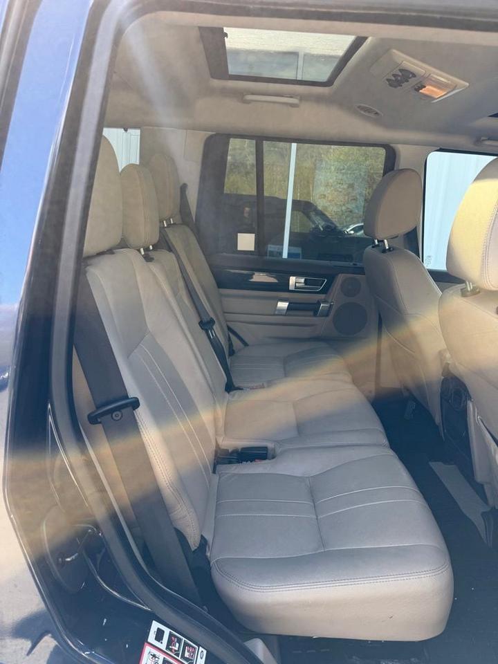 2016 Land Rover LR4 HSE Orange MA