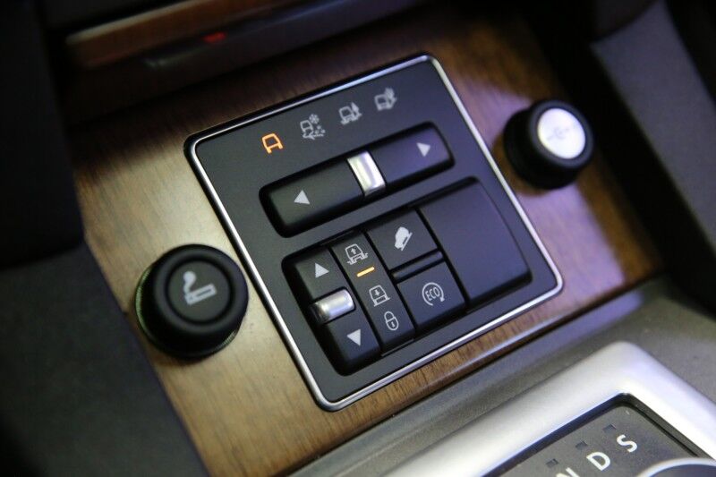 2016 Land Rover LR4 HSE LUX Landmark Edition Plainview NY