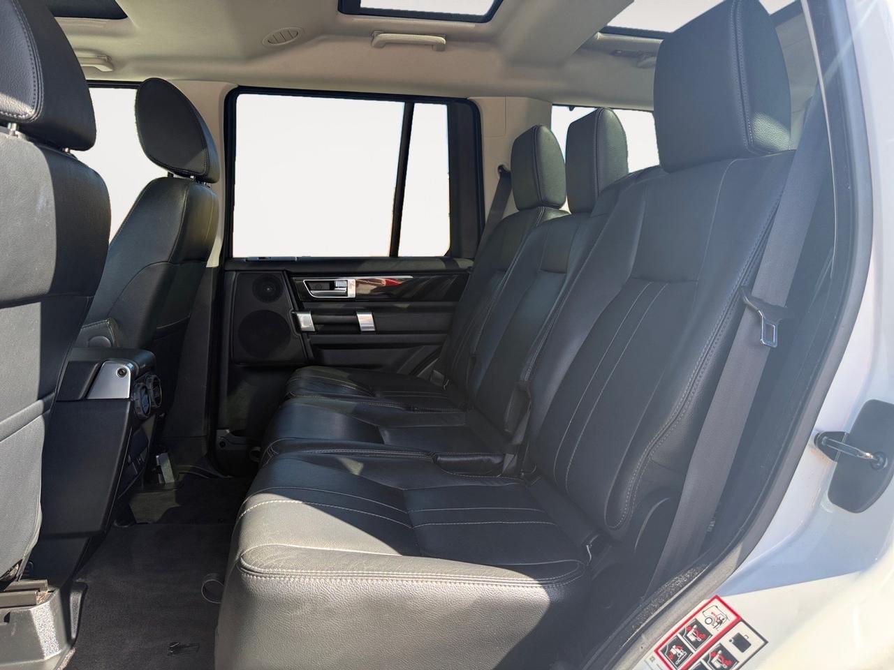 2016 Land Rover LR4 HSE Silver Edition, HEATED SEATS, 3 SUNROOFS, 3RD ROW, BLUETOOTH, BACKUP CAMERA, POWER MIRRORS, RUNNING BOARDS, KEYLESS ENTRY, LOW MILES, COME AND TEST DRIVE TODAY! Norfolk VA