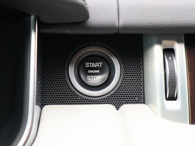2016 Land Rover Range Rover 5.0L V8 Supercharged Oshkosh WI 2016 Land Rover Range Rover 5.0L V8 Supercharged Oshkosh WI