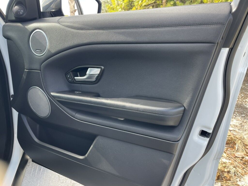 2016 Land Rover Range Rover Evoque SE PREMIUM~CLEAN CARFAX~ONLINE FINANCE AND SHIPPING AVAILABLE!!!! Sarasota FL