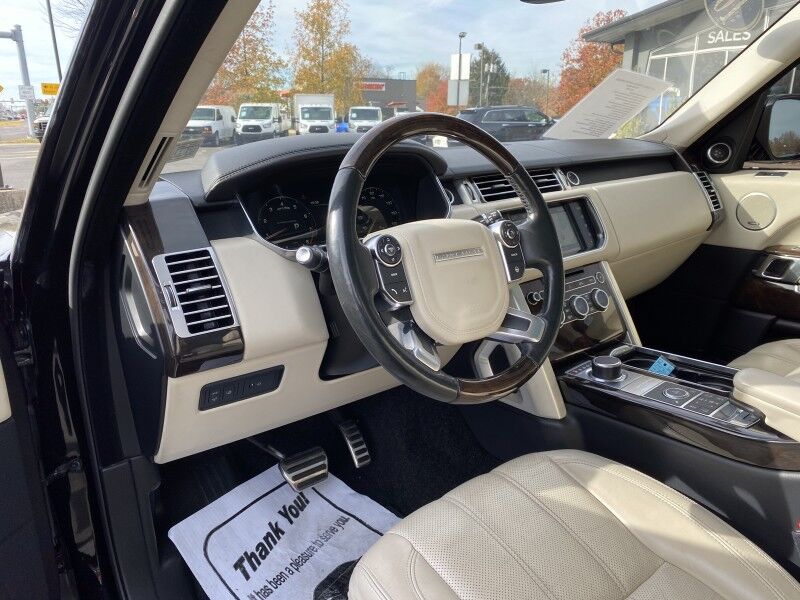 2016 Land Rover Range Rover SuperCharged photo 2