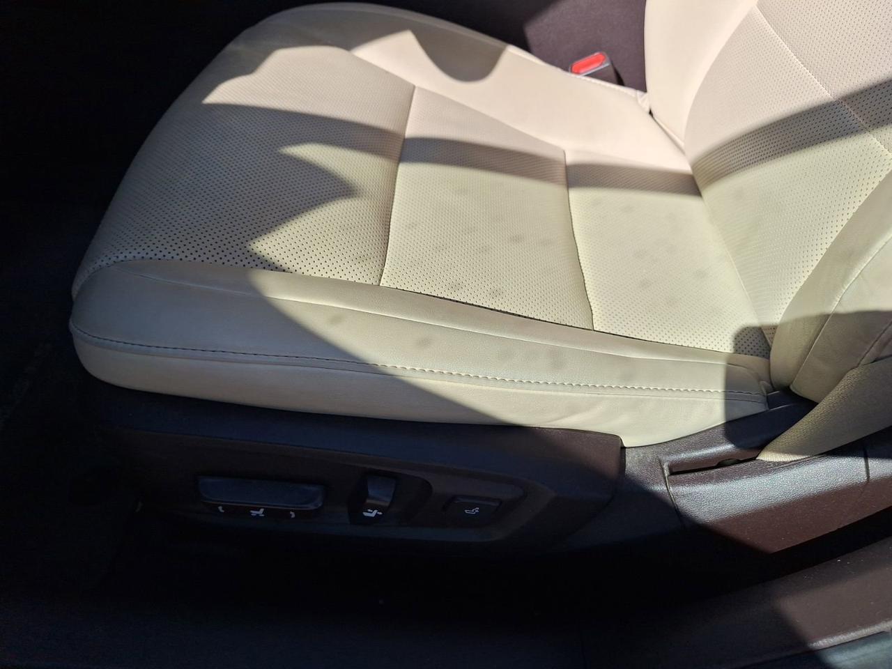 2016 Lexus ES 300h Hybrid Hurst TX