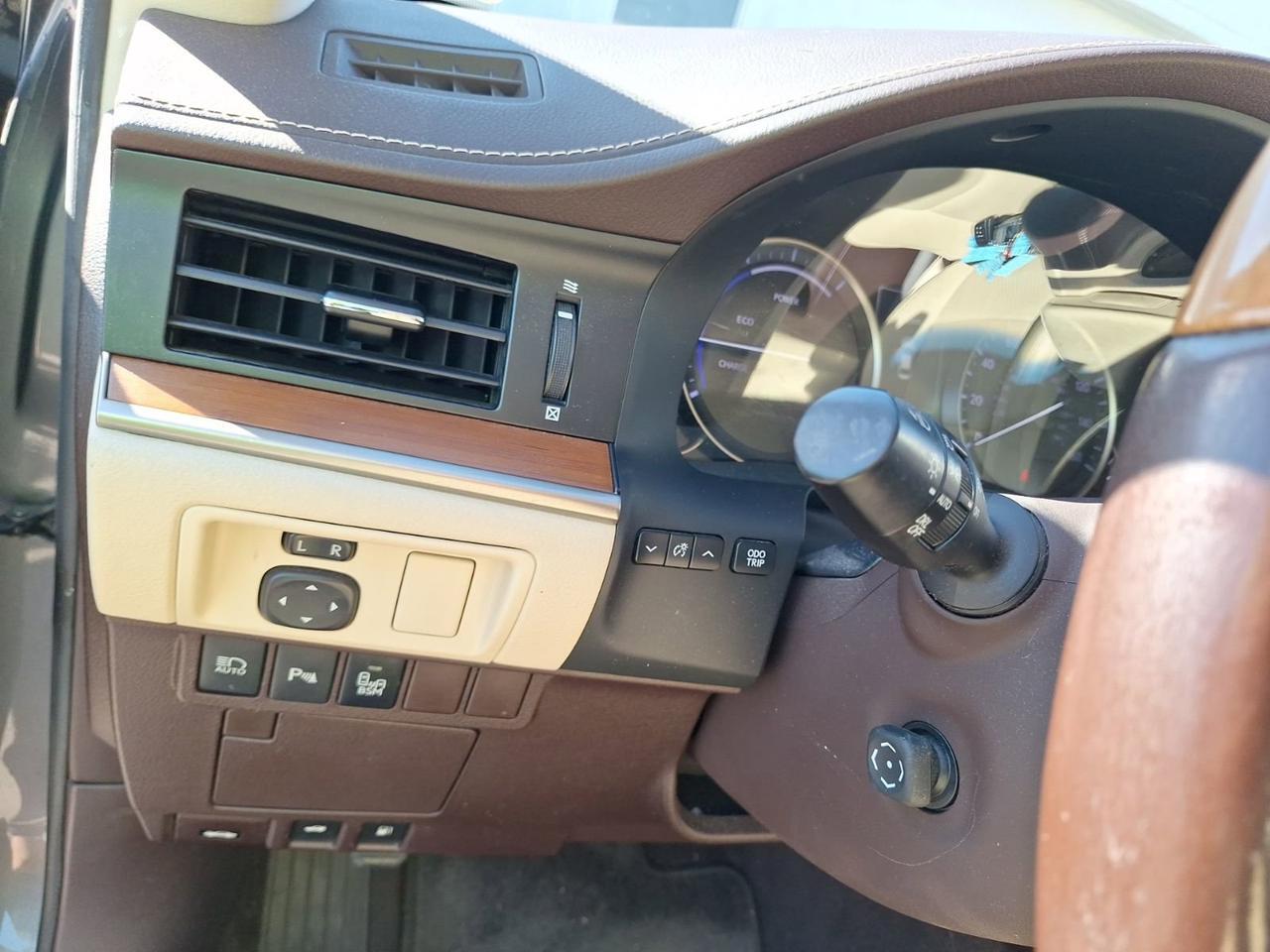 2016 Lexus ES 300h Hybrid Hurst TX