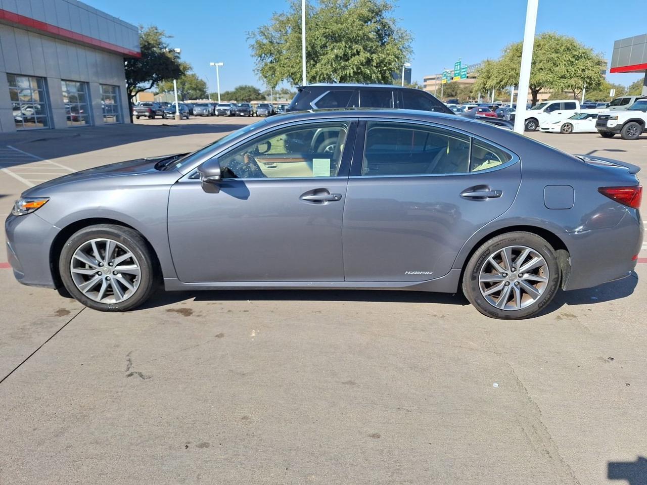 2016 Lexus ES 300h Hybrid Hurst TX