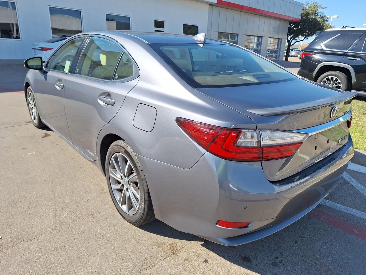 2016 Lexus ES 300h Hybrid Hurst TX