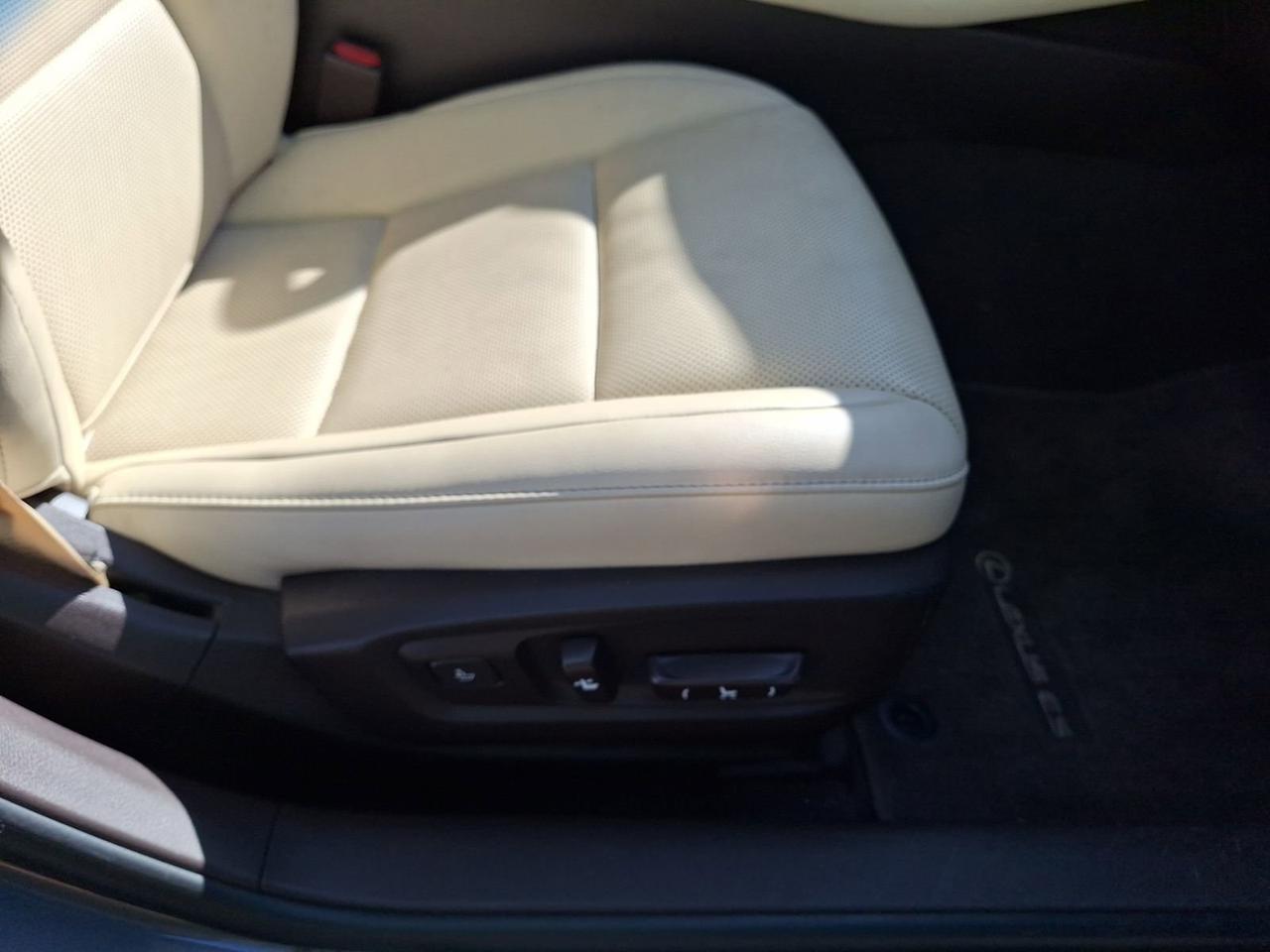 2016 Lexus ES 300h Hybrid Hurst TX