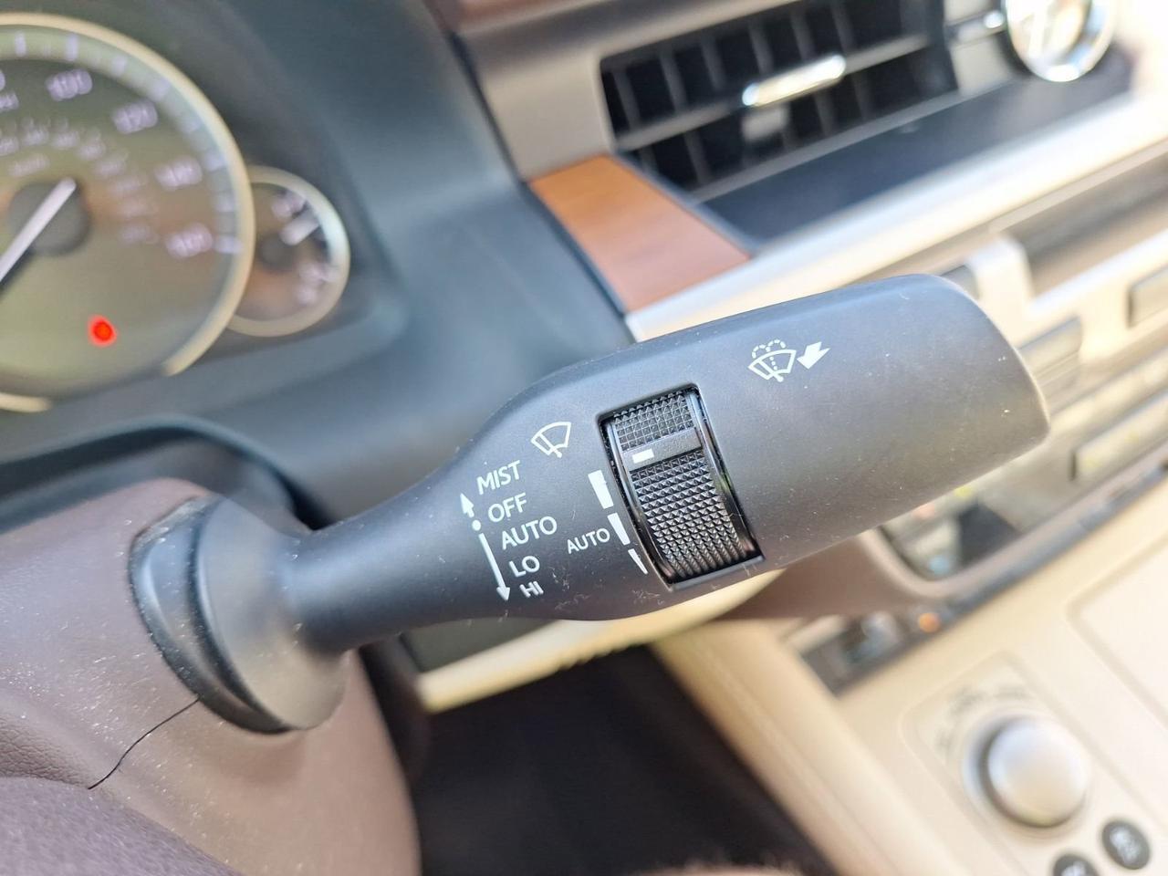 2016 Lexus ES 300h Hybrid Hurst TX