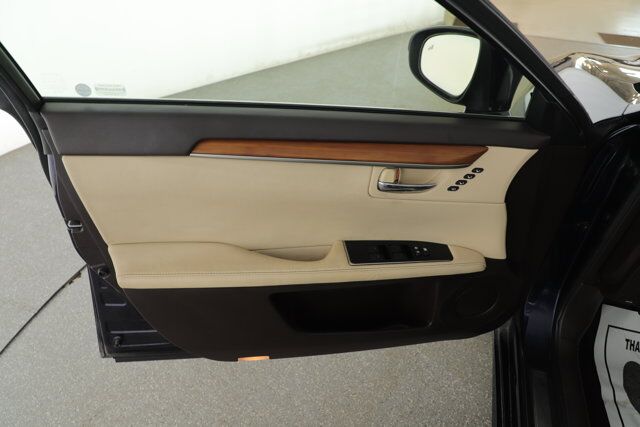 2016 Lexus ES 300h Hybrid New Braunfels TX