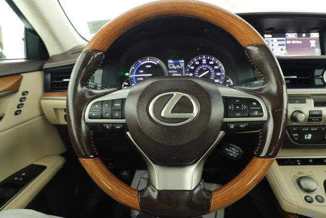 2016 Lexus ES 300h Hybrid New Braunfels TX