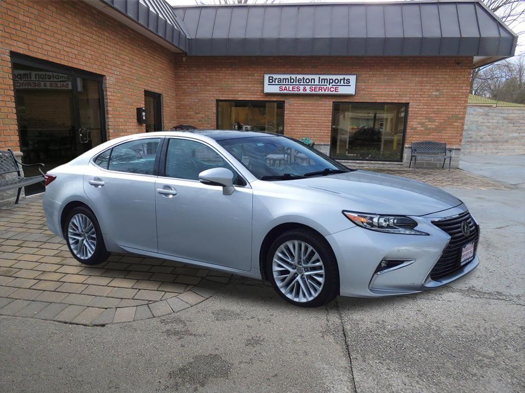 2016 Lexus ES 350 .