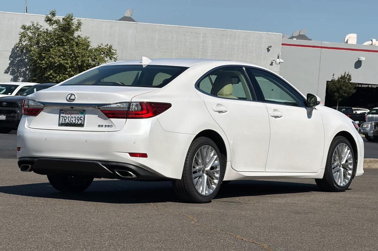2016 Lexus ES 350