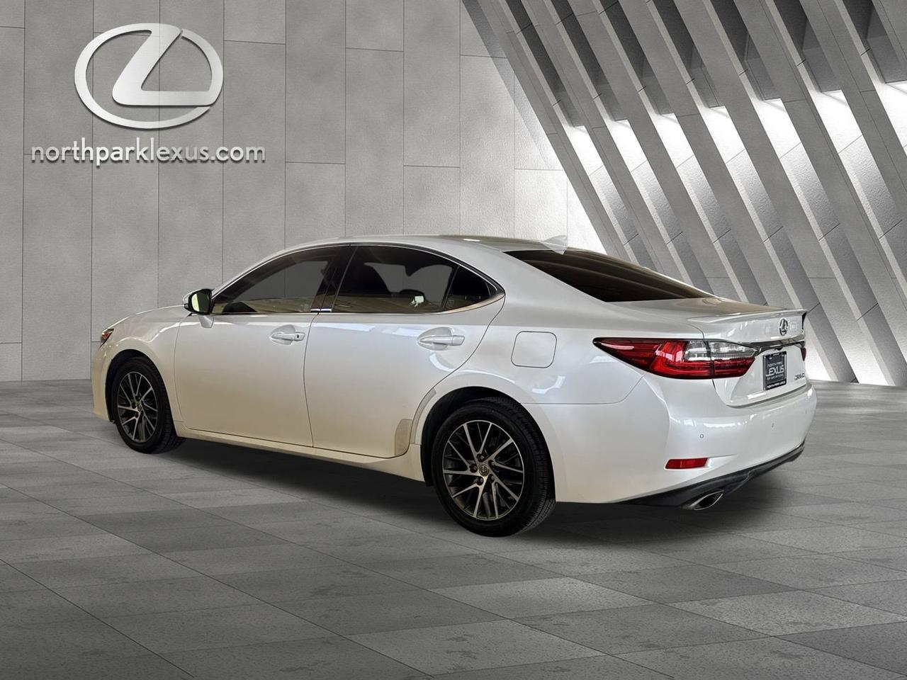 2016 Lexus ES 350