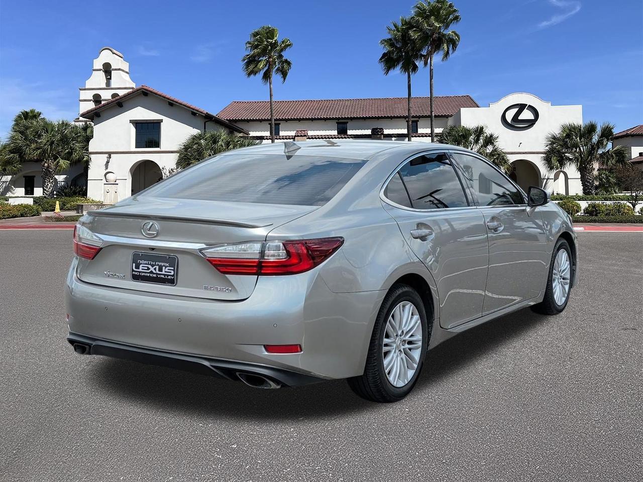 2016 Lexus ES 350 350