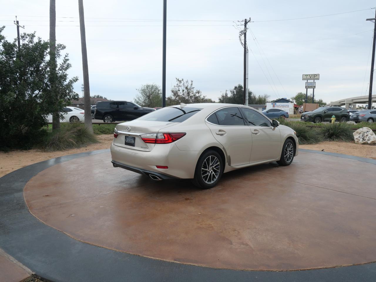 2016 Lexus ES 350 350