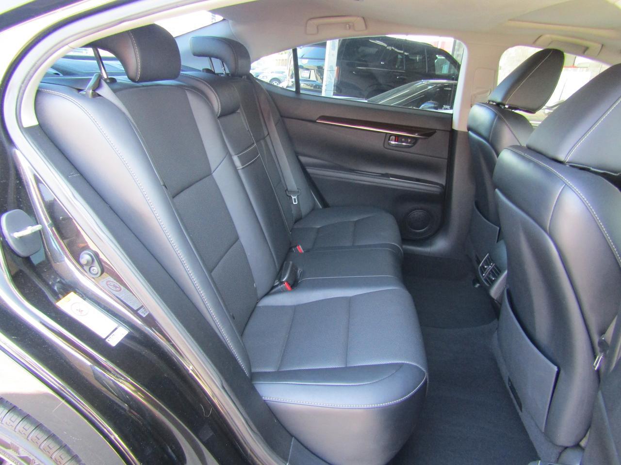2016 Lexus ES 350 4dr Sdn Grand Prairie TX