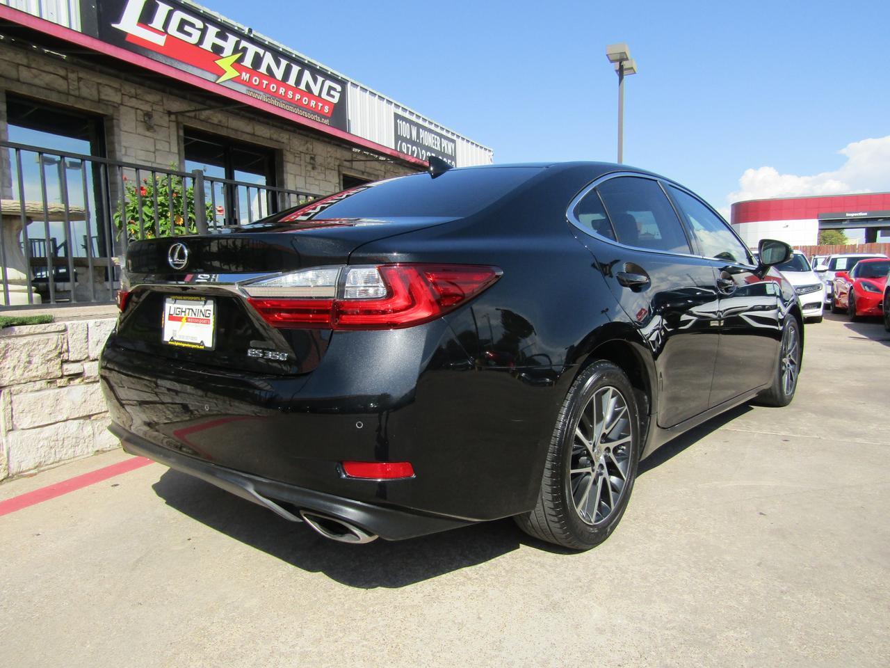 2016 Lexus ES 350 4dr Sdn Grand Prairie TX