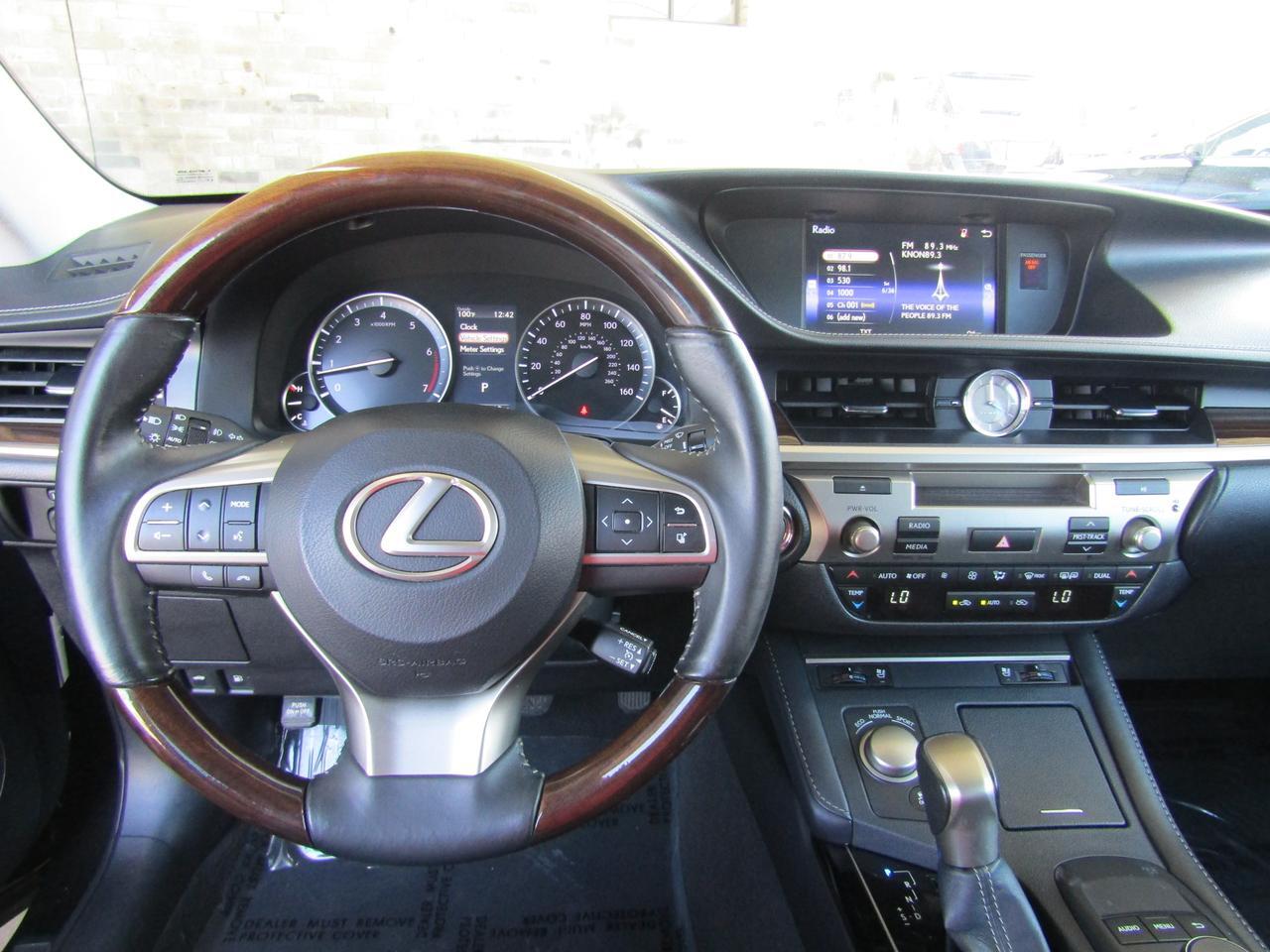 2016 Lexus ES 350 4dr Sdn Grand Prairie TX