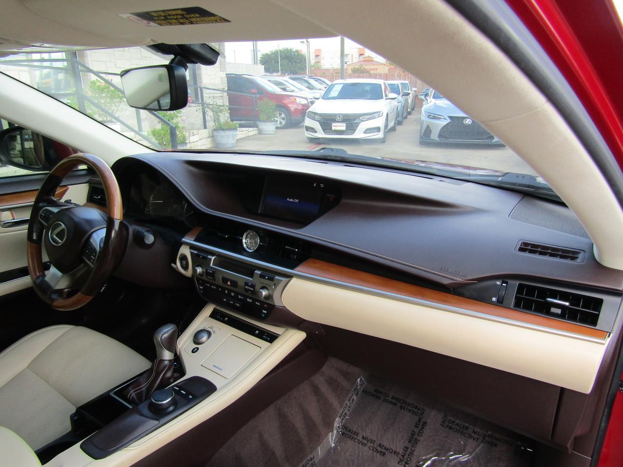 2016 Lexus ES 350 4dr Sdn Grand Prairie TX