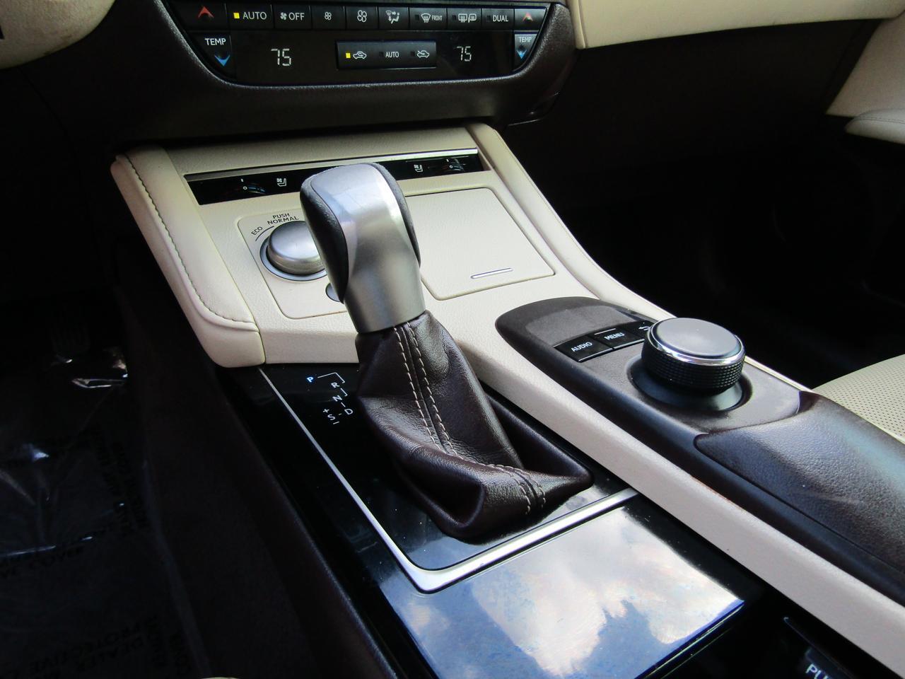 2016 Lexus ES 350 4dr Sdn Grand Prairie TX