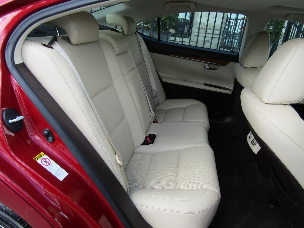 2016 Lexus ES 350 4dr Sdn Grand Prairie TX
