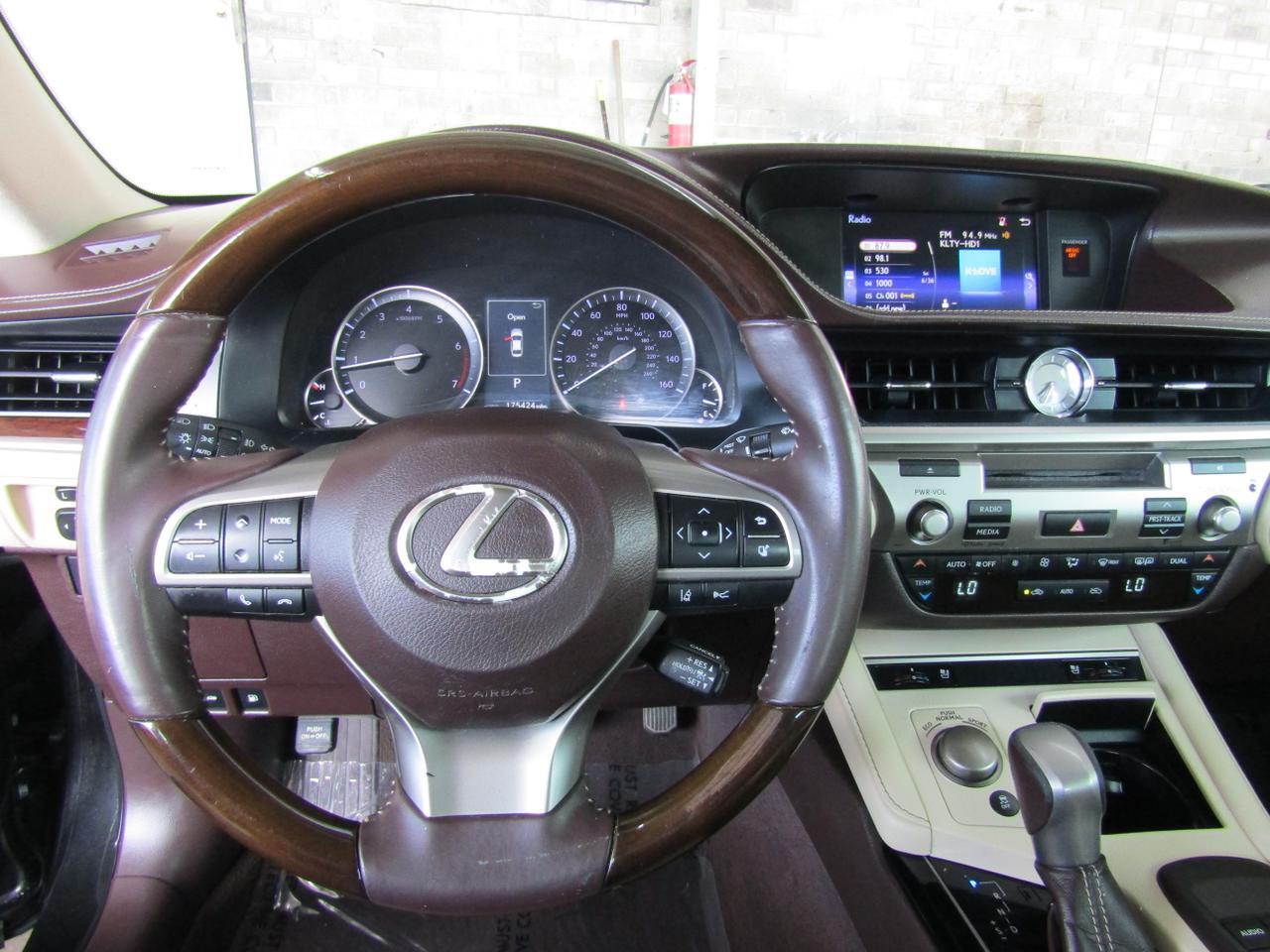 2016 Lexus ES 350 4dr Sdn Grand Prairie TX