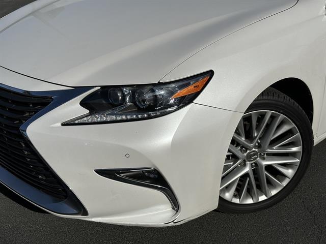 2016 Lexus ES 350 Base