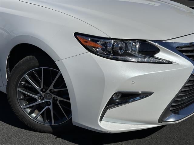 2016 Lexus ES 350 Base