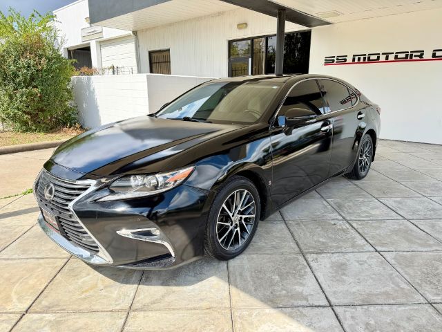 2016 Lexus ES 350 Sedan 123,253 mi.