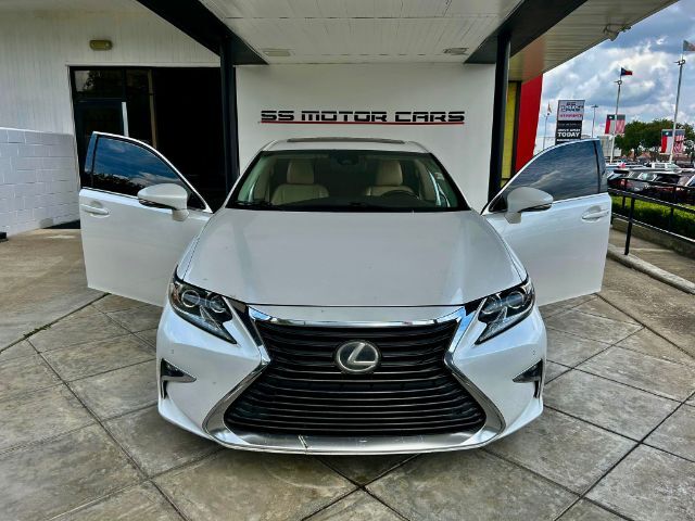 2016 Lexus ES 350 photo 6