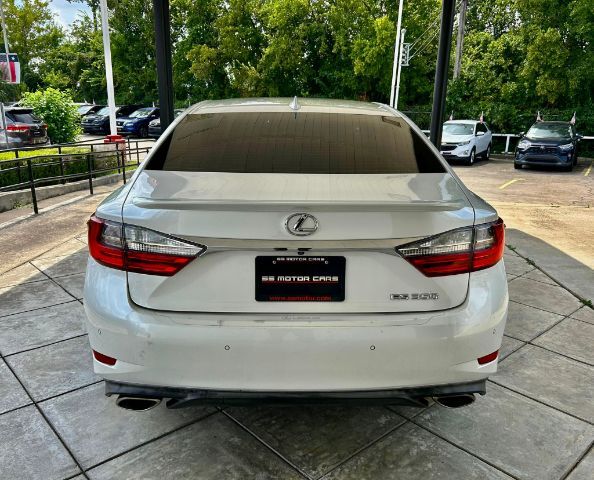 2016 Lexus ES 350 photo 3