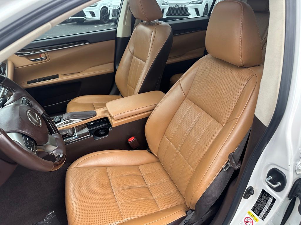 2016 Lexus ES 350