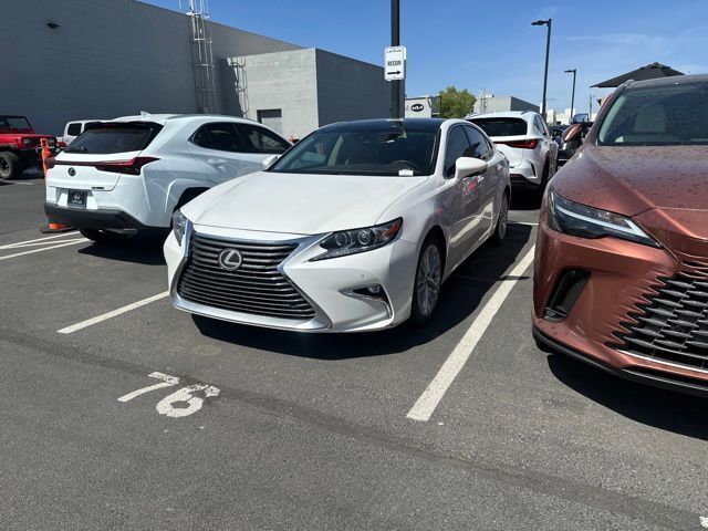 2016 Lexus ES 350